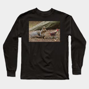 squirrel with shopping cart Long Sleeve T-Shirt